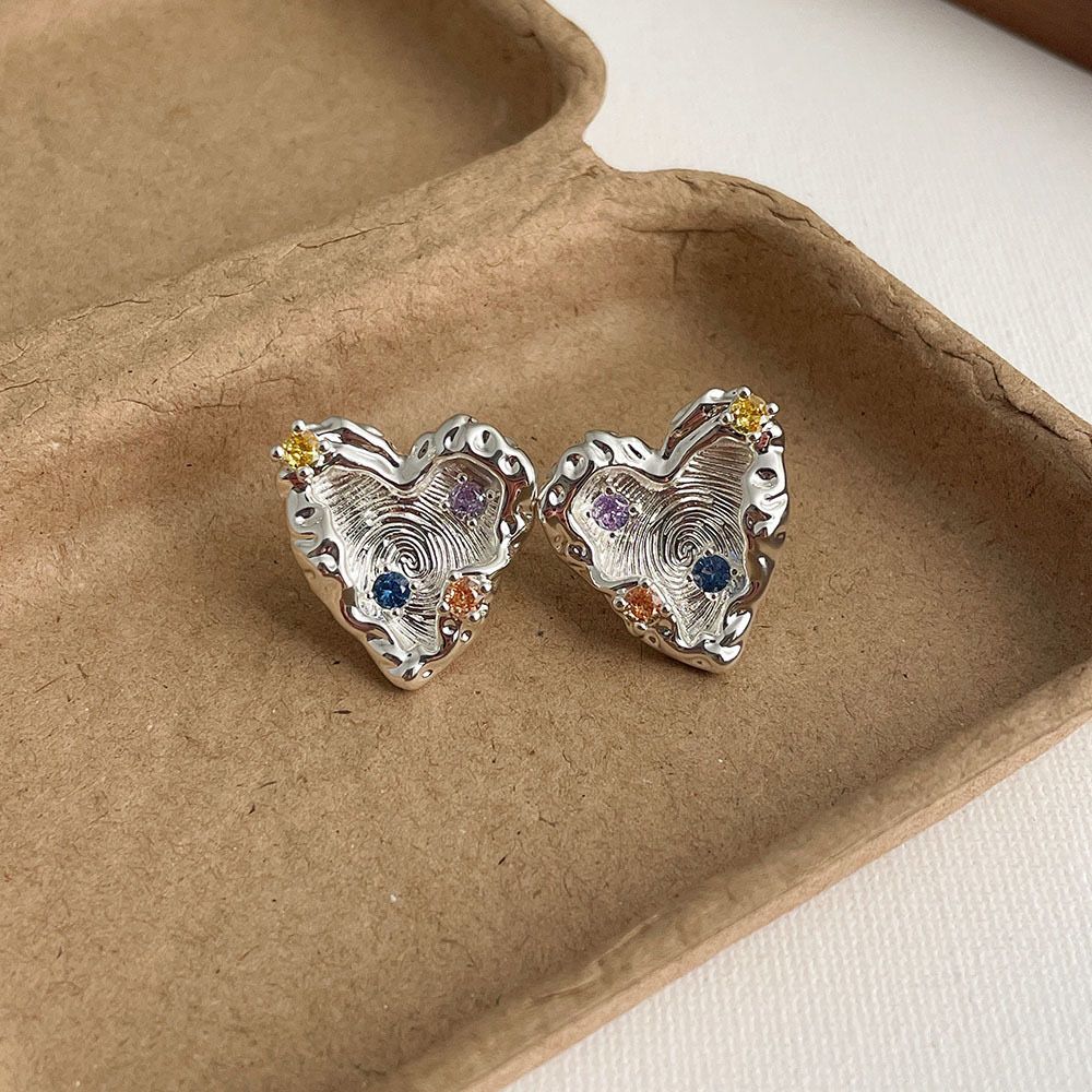 Heartbeat Örhängen – Färgstenar & Unik Struktur